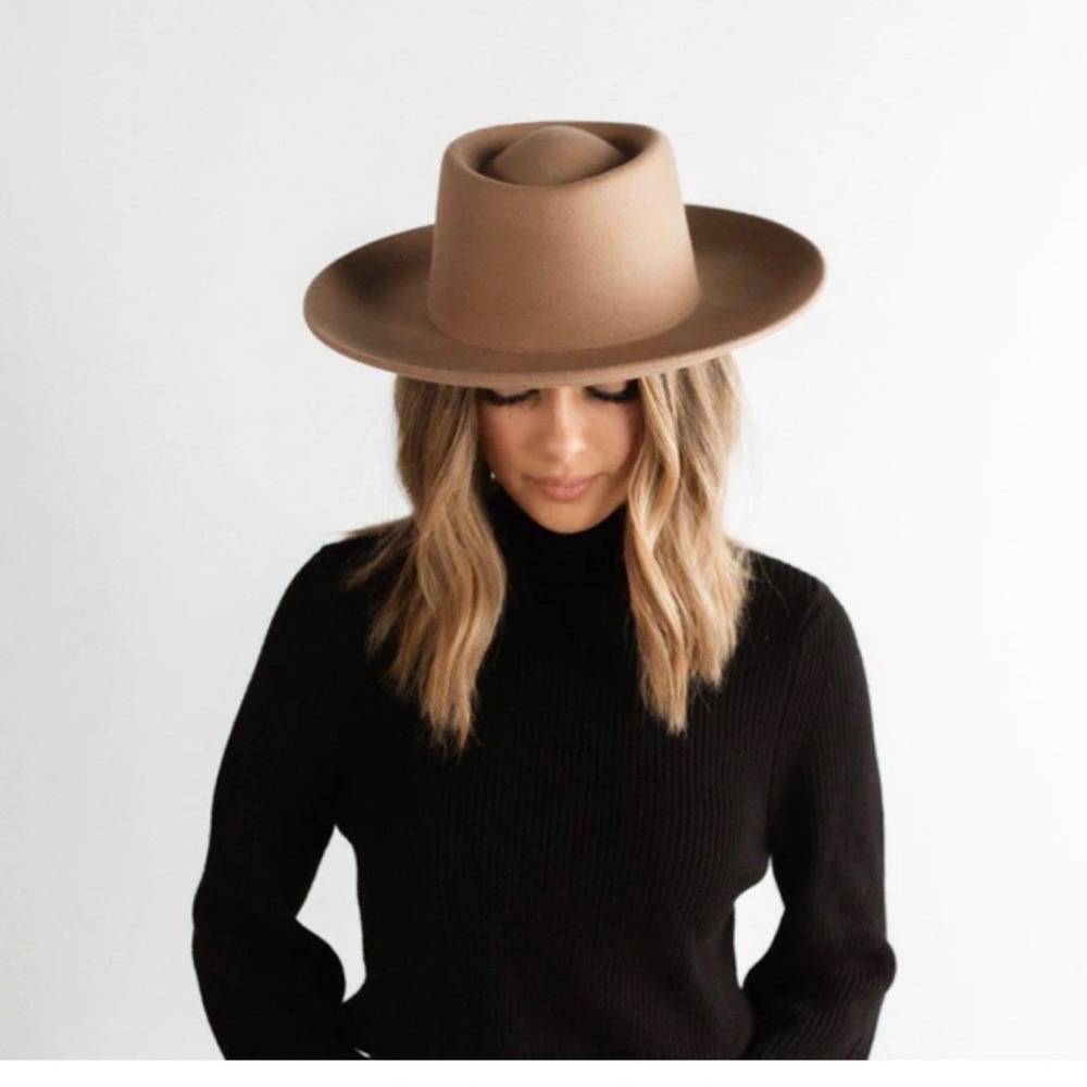 Gigi Pip Ginger Gambler in Brown Size 55. NWT Make me an offer